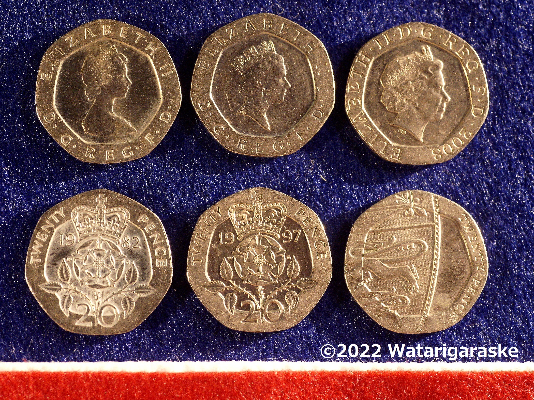 イギリス20ペンスコイン500年前の和解の印「チューダー・ローズ」の歴史